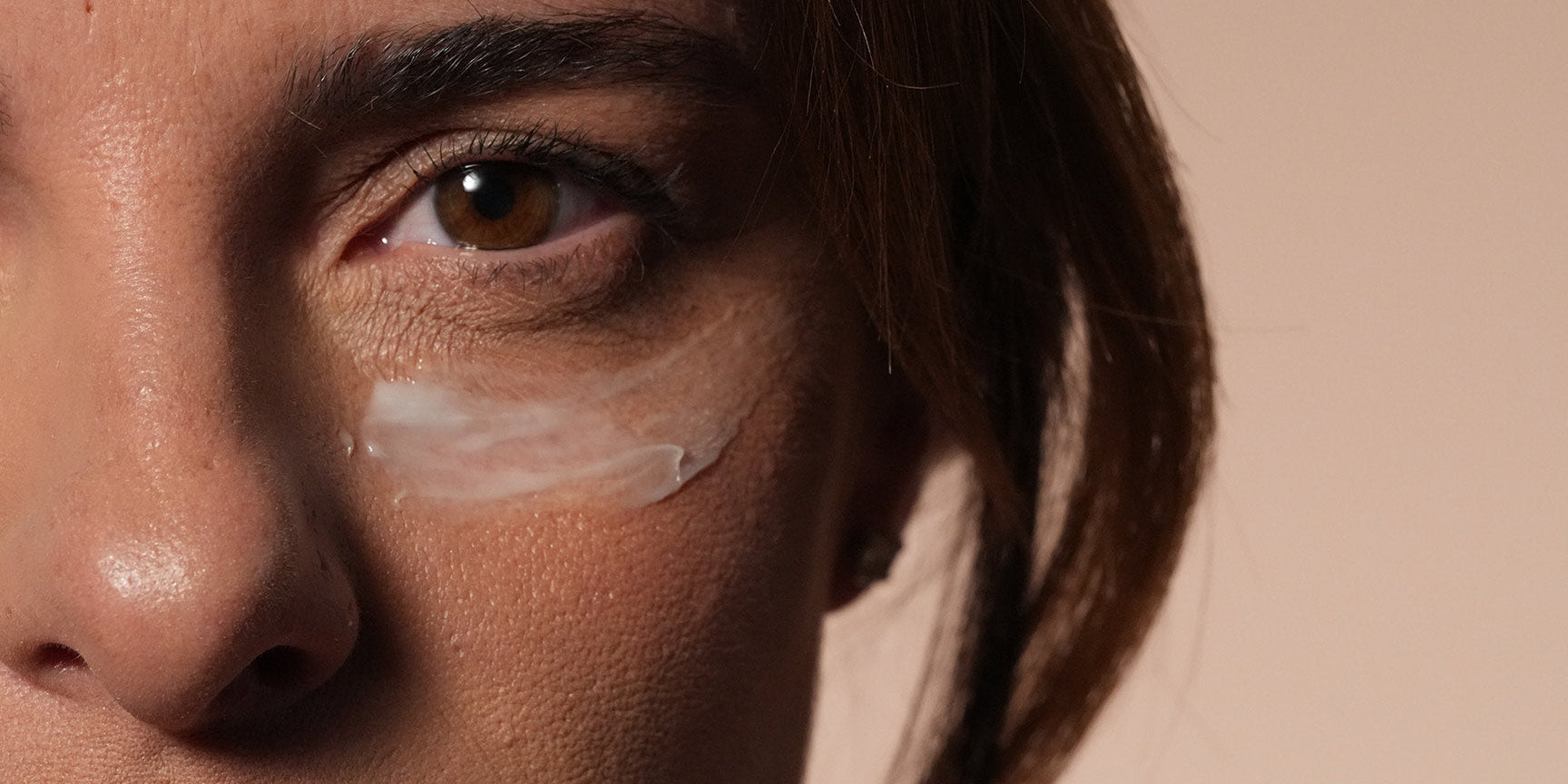 Peptidi nella skincare: cosa sono e perché sono essenziali per la tua pelle